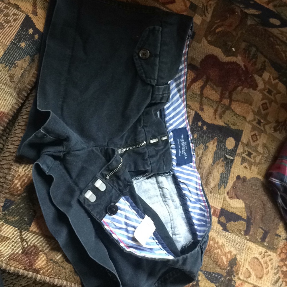 American eagle black short